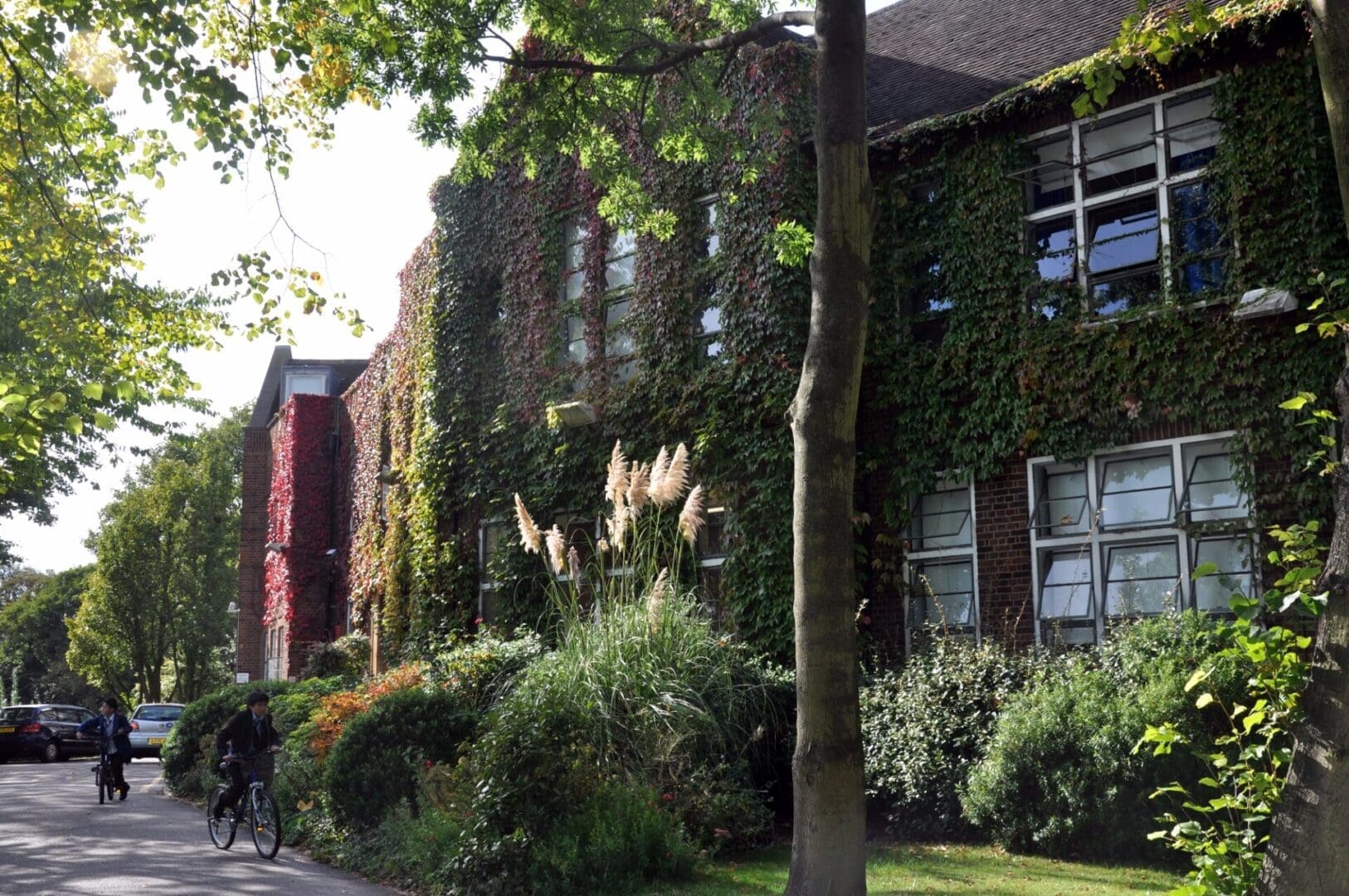 Front entrance of William Ellis School